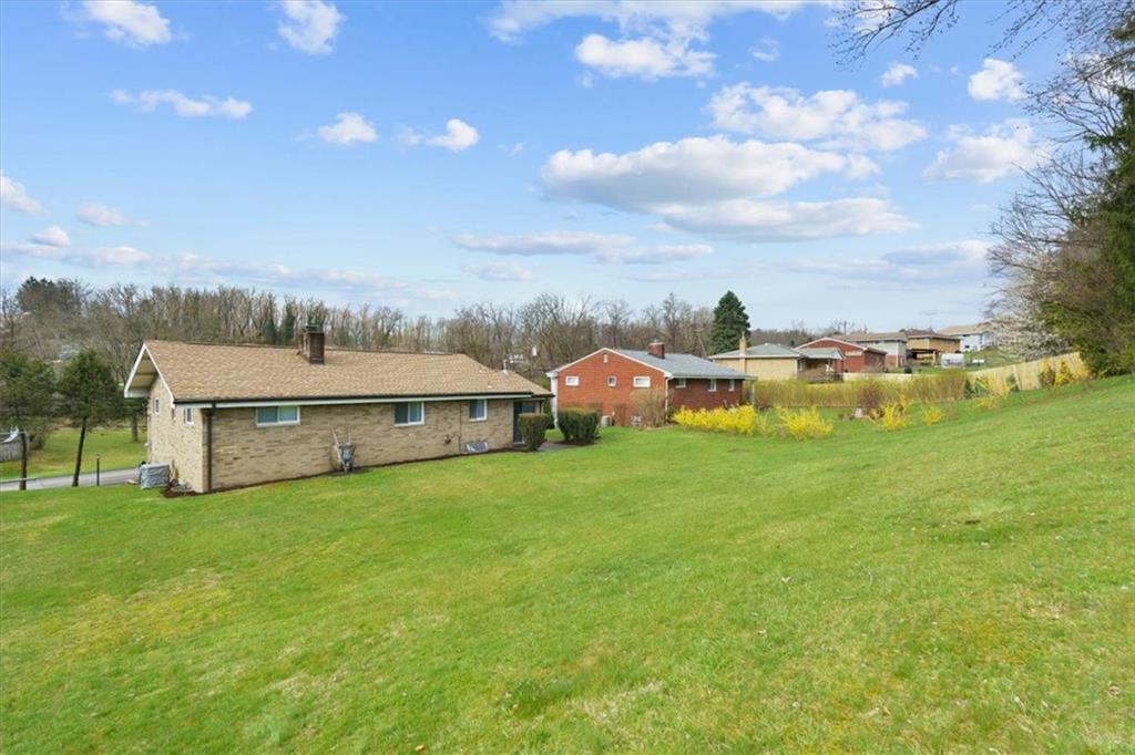 429 Sharon Road Coraopolis, PA 15108 - Photo 4 of 35 Gallery Image 4
