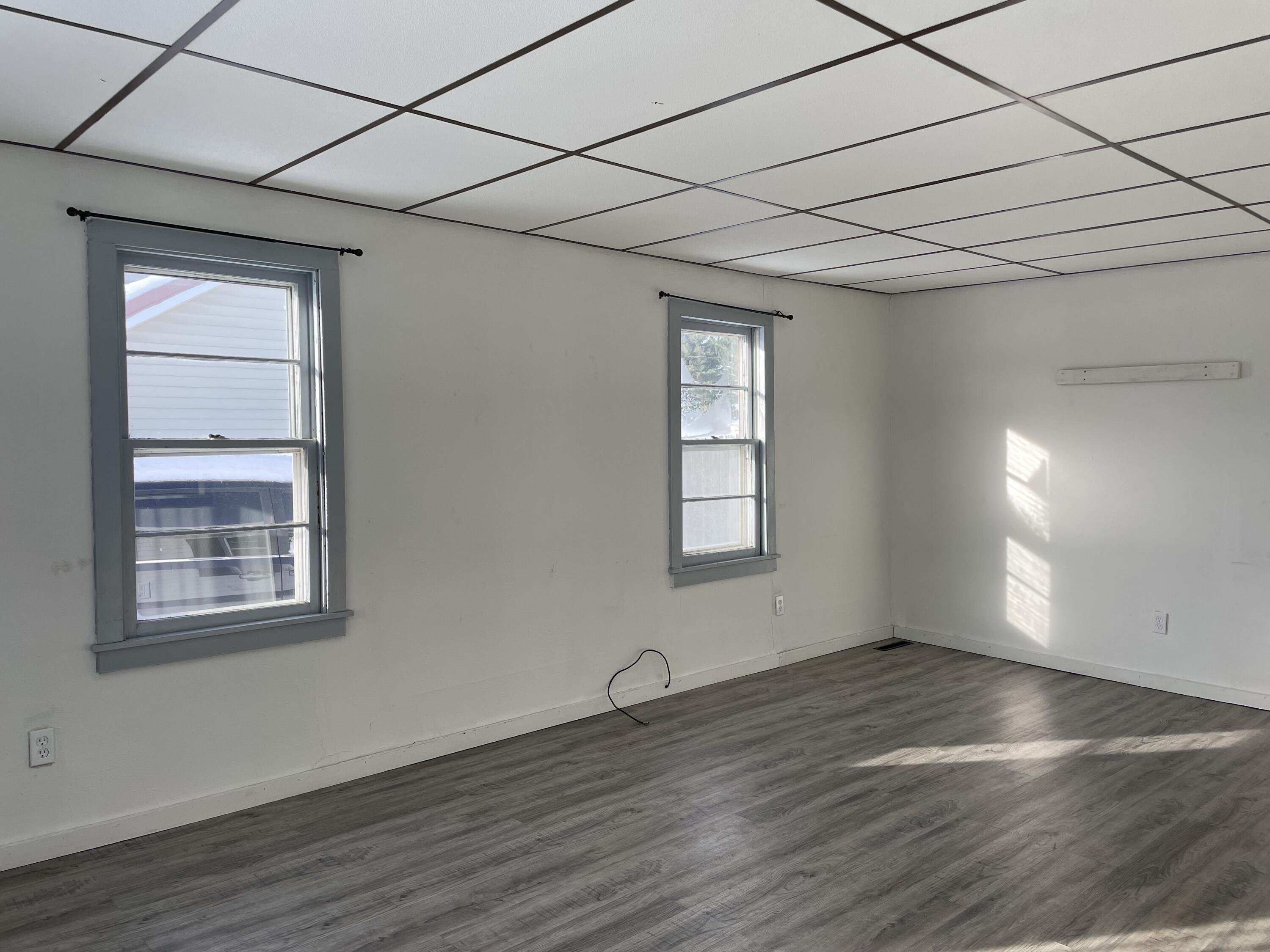 801 Packard Street Tomah, WI 54660 - Photo 3 of 15 Living Room
