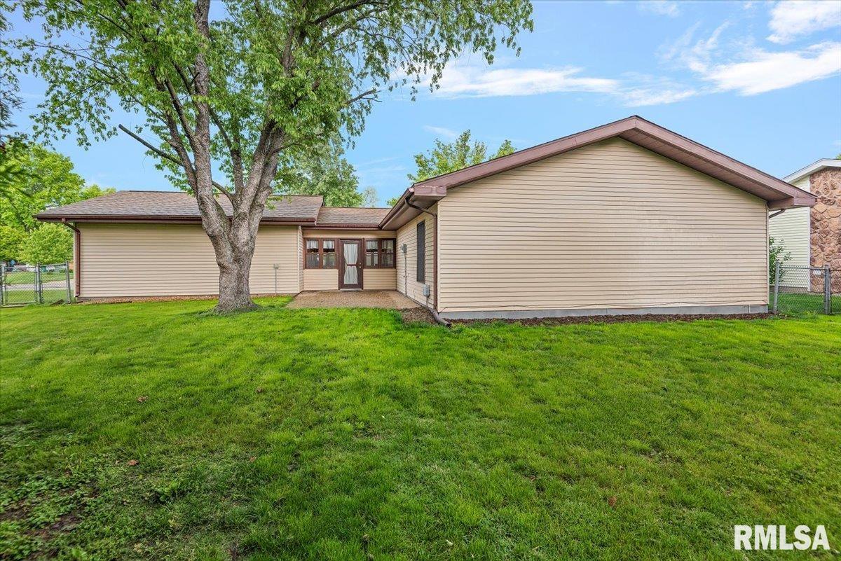 2000 Stockton Drive Springfield, IL 62703 - Photo 27 of 29 Gallery Image 27