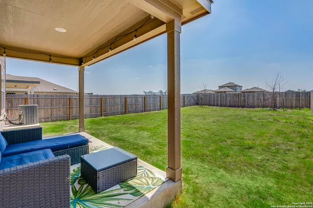 $1,675 | 519 Wild Olive Way, San Antonio, TX 78220