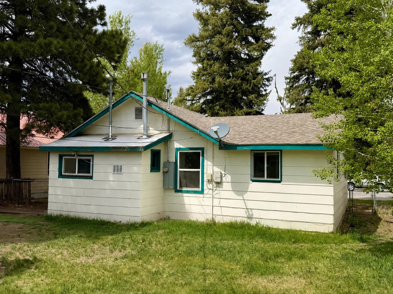 371 Cascade Street Lander, WY 82520 - Photo 2 of 29