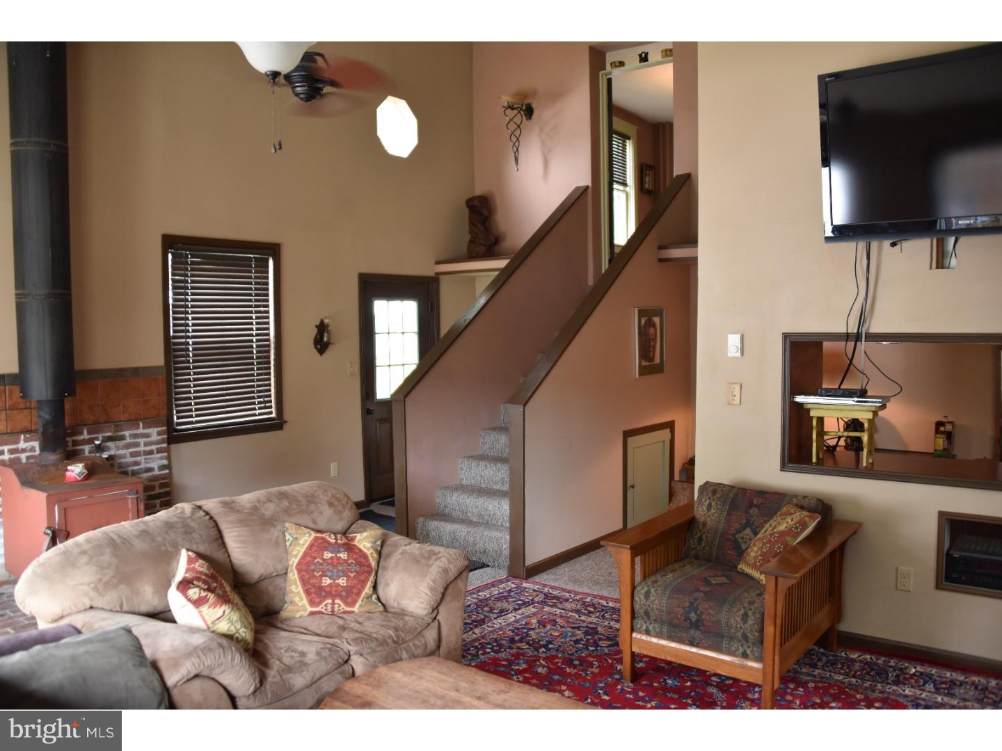 1315 Liberty Avenue Reading, PA 19607 - Photo 11 of 25