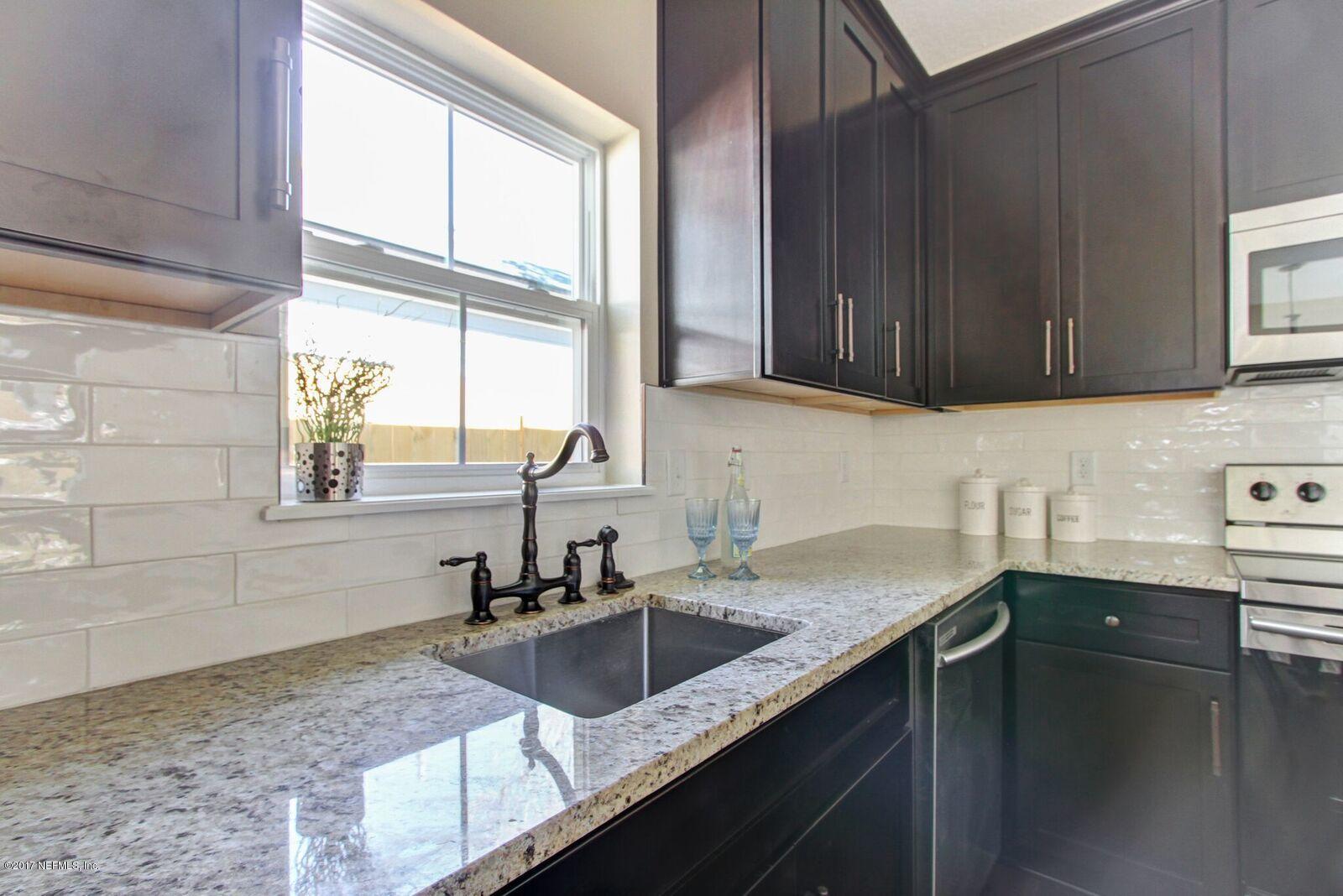 737 Ralph Street Jacksonville, FL 32204 - Photo 12 of 28 Rave Home Staging Jacksonville (12)_prev