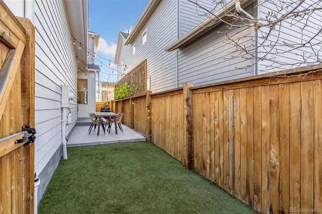 a view of outdoor space patio and entertaining space