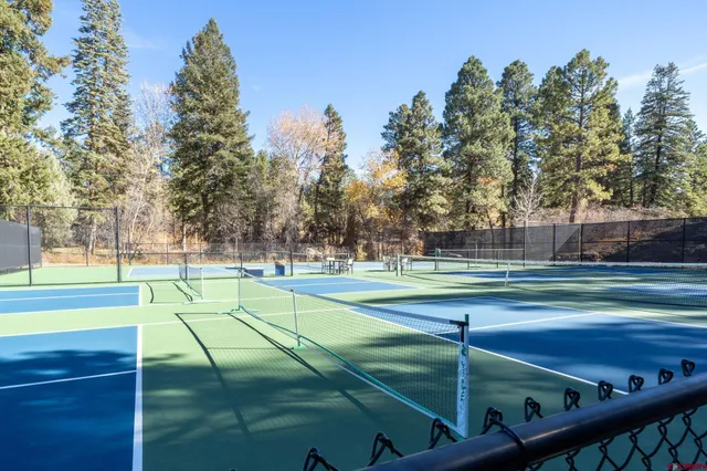 a view of a tennis court