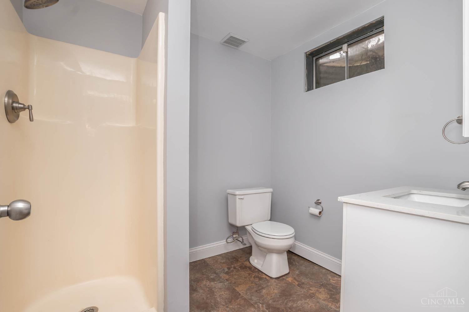 5569 Rapid Run Road Cincinnati, OH 45238 - Photo 26 of 34