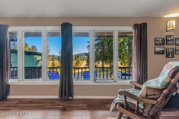 $779,000 | 20355 Highway 2, Sandpoint, ID 83864