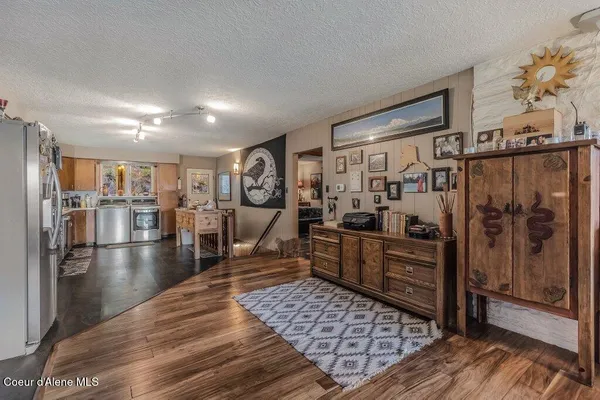$779,000 | 20355 Highway 2, Sandpoint, ID 83864
