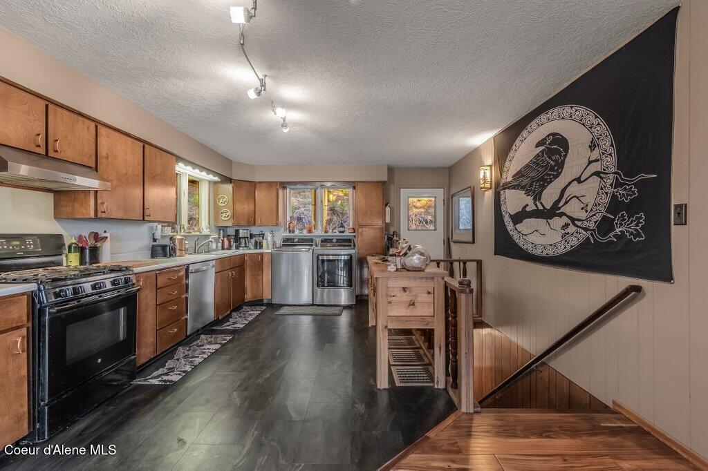 20355 Highway 2 Sandpoint, ID 83864 - Photo 15 of 77 --14.jpg-SMALL