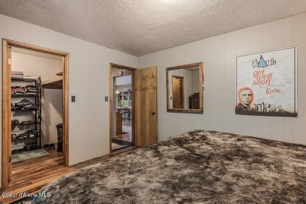 $779,000 | 20355 Highway 2, Sandpoint, ID 83864