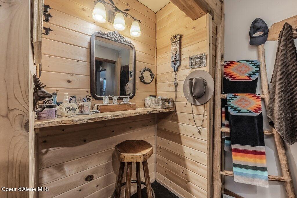 20355 Highway 2 Sandpoint, ID 83864 - Photo 25 of 77 --24.jpg-SMALL