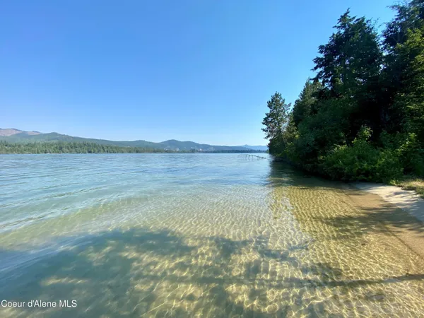 $779,000 | 20355 Highway 2, Sandpoint, ID 83864