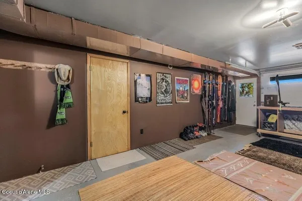 $779,000 | 20355 Highway 2, Sandpoint, ID 83864