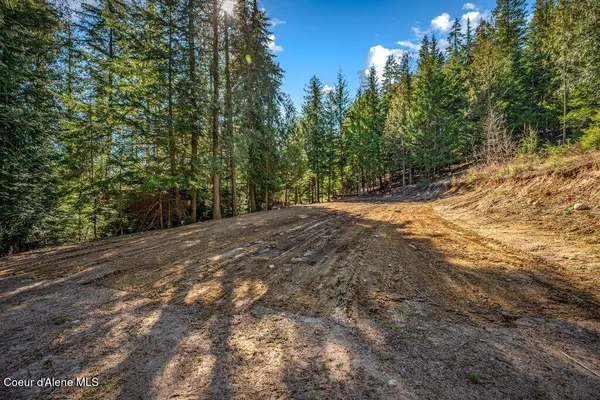 $779,000 | 20355 Highway 2, Sandpoint, ID 83864