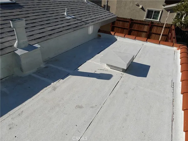 $695,000 | 2439 East 15th Street, Long Beach, CA 90804