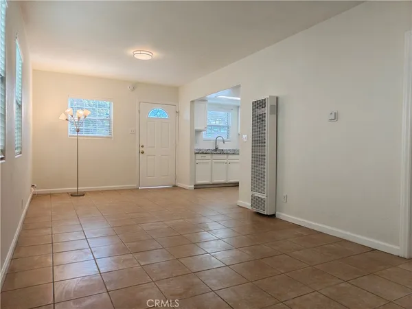 $695,000 | 2439 East 15th Street, Long Beach, CA 90804