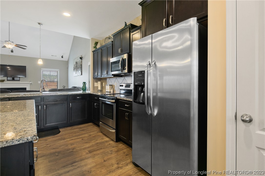 6808 Hunters Den Road Hope Mills, NC 28348 - Photo 8 of 50 Gallery Image 8