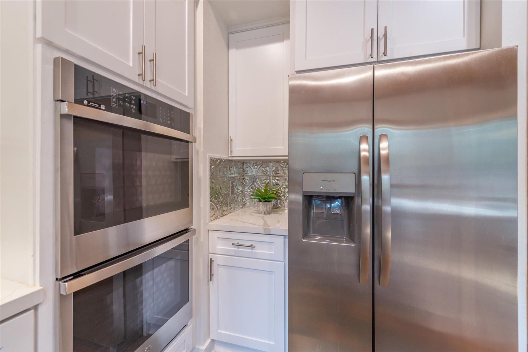 14217 Gyrfalcon Street Truckee, CA 96161 - Photo 2 of 25