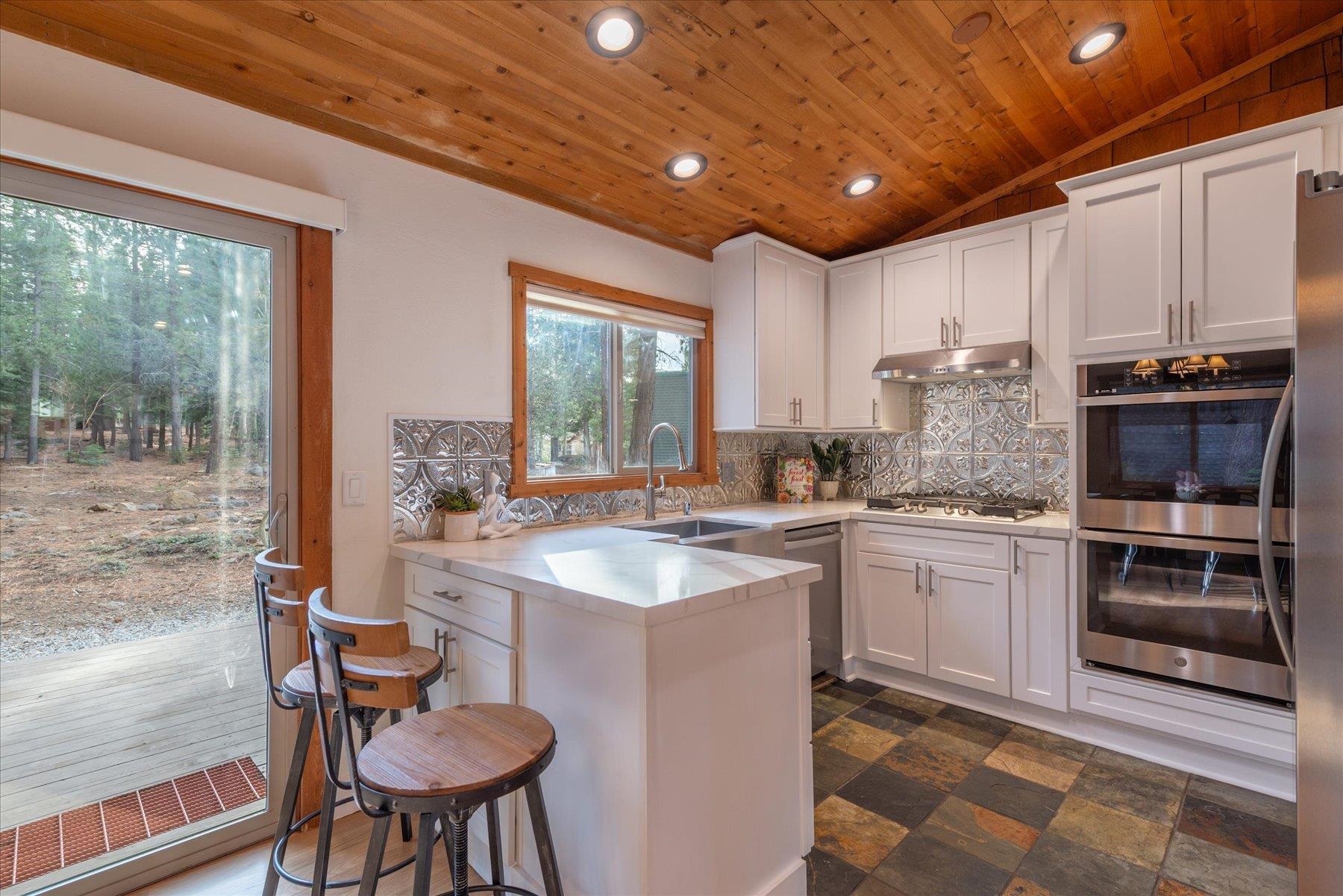 14217 Gyrfalcon Street Truckee, CA 96161 - Photo 23 of 25