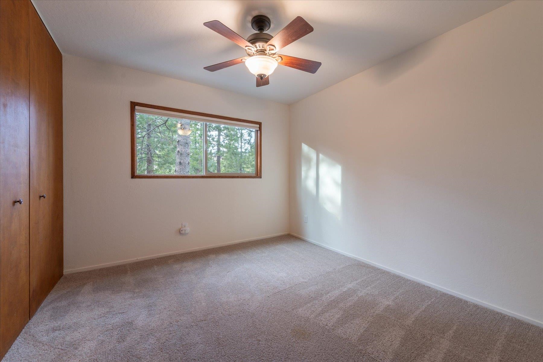 14217 Gyrfalcon Street Truckee, CA 96161 - Photo 5 of 25