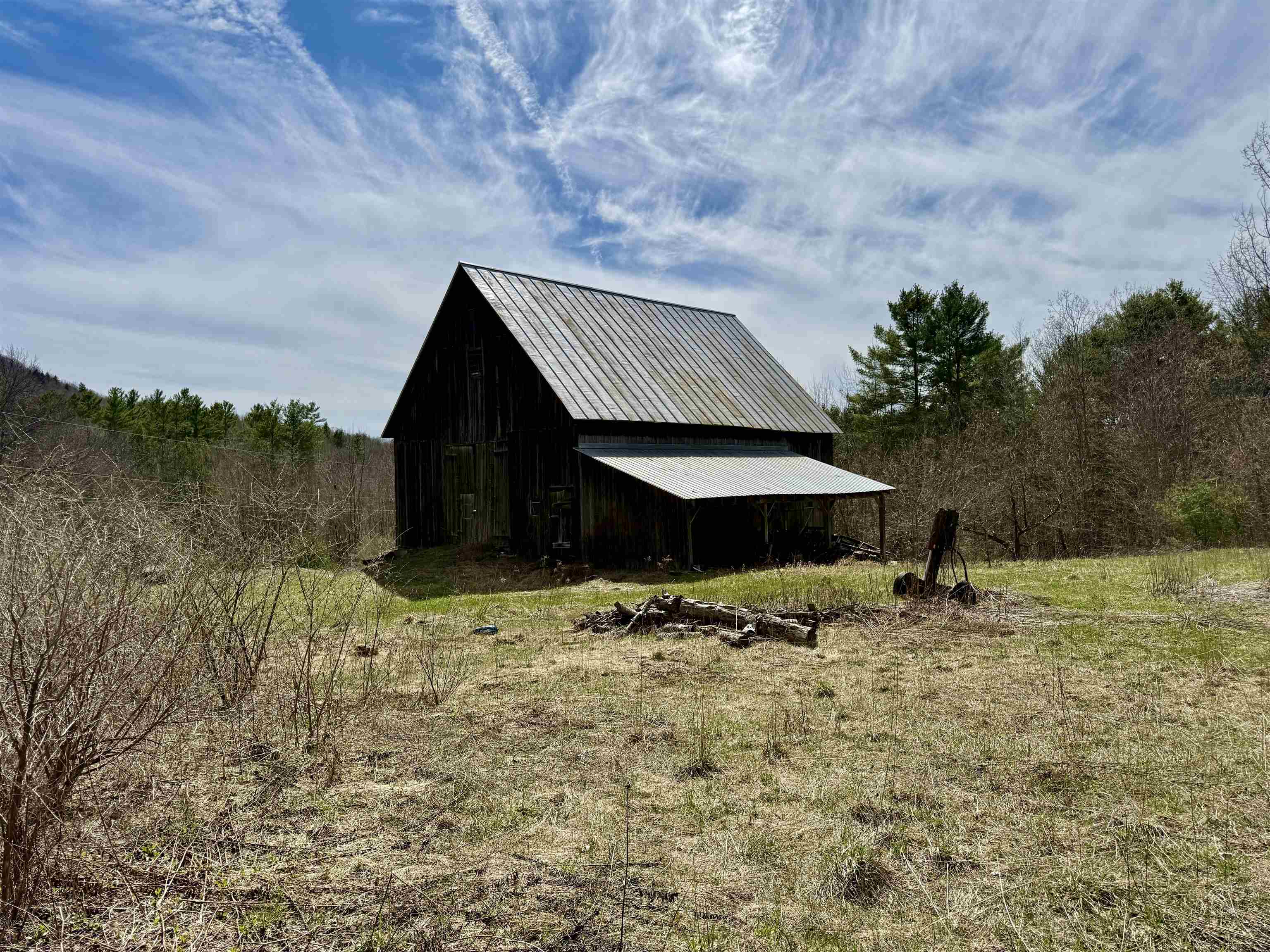 137 Foundry Road Tunbridge, VT 05077 - Photo 4 of 30
