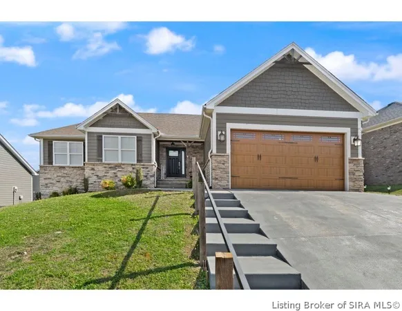 $389,900 | 5012 Oakhill Lane, Georgetown, IN 47122