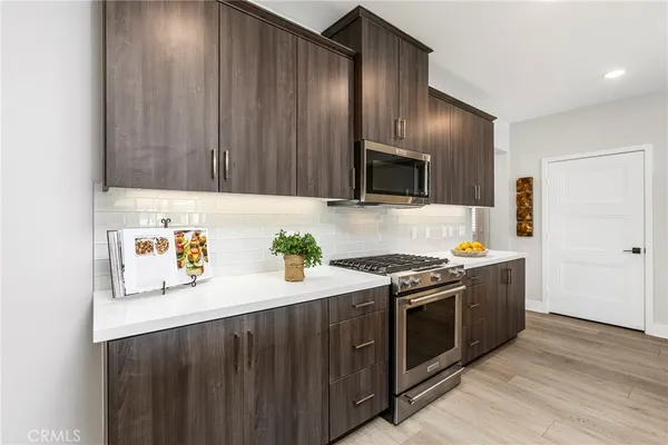 $1,350,000 | 16235 Dawn Way, Unit 201, Tustin, CA 92782