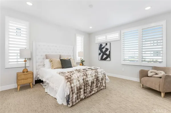 $1,350,000 | 16235 Dawn Way, Unit 201, Tustin, CA 92782
