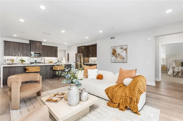 $1,350,000 | 16235 Dawn Way, Unit 201, Tustin, CA 92782