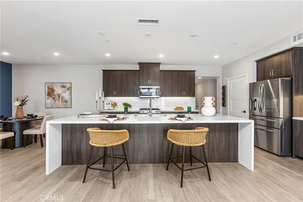 $1,350,000 | 16235 Dawn Way, Unit 201, Tustin, CA 92782