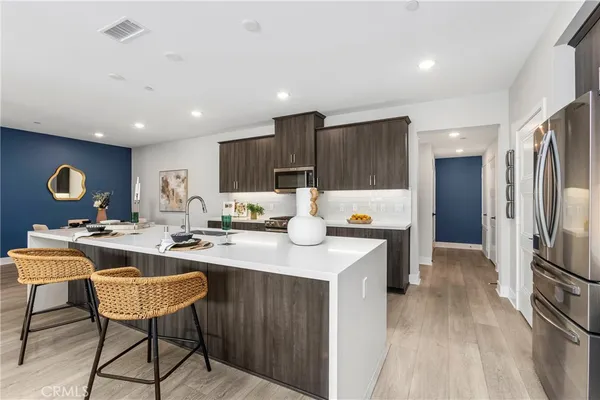 $1,350,000 | 16235 Dawn Way, Unit 201, Tustin, CA 92782