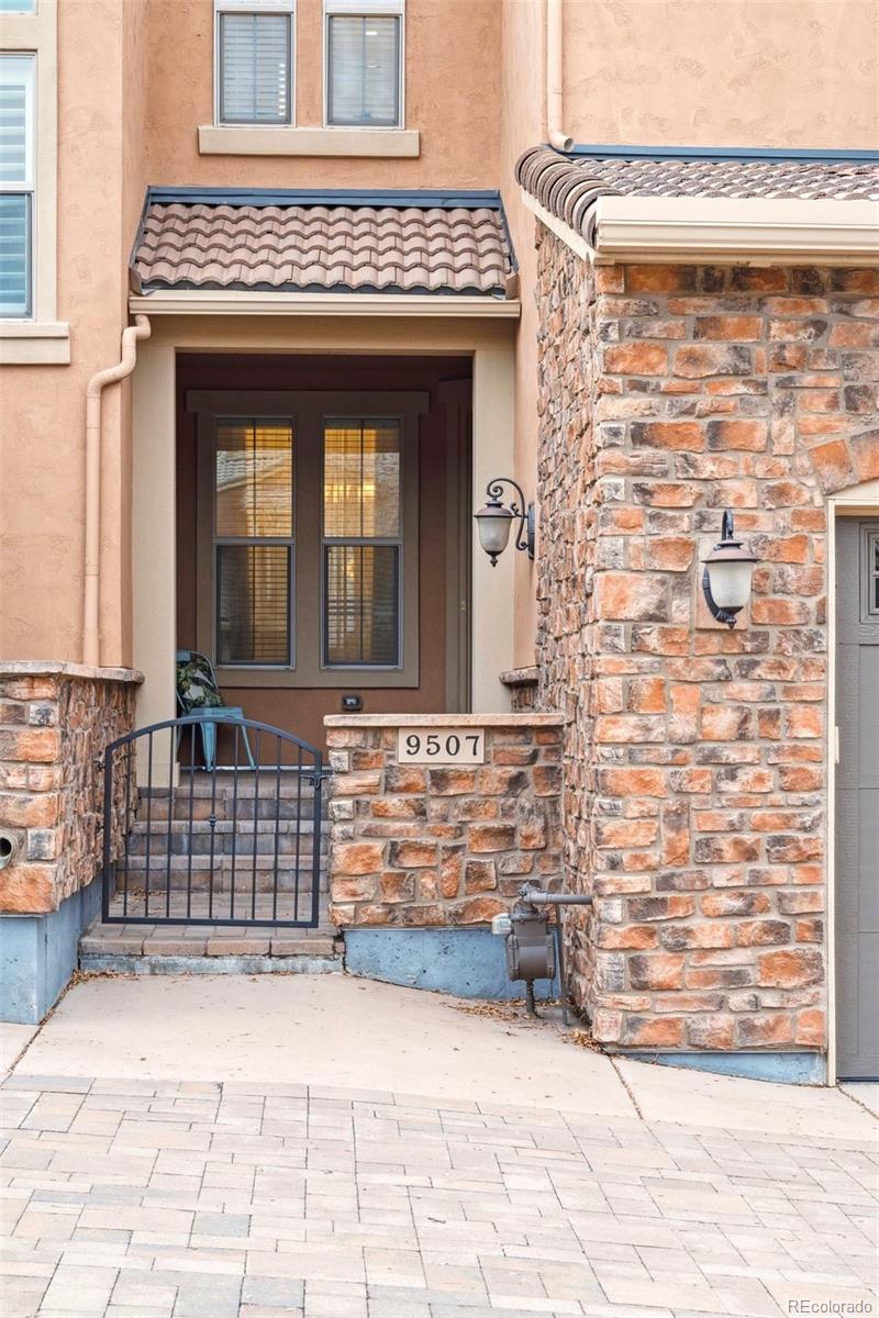 9507 Pendio Court Highlands Ranch, CO 80126 - Photo 3 of 50 Gallery Image 3