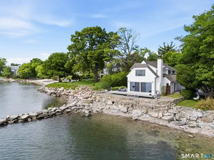 $3,200,000 | 62-64 Wallacks Drive, Stamford, CT 06902