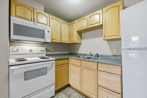 $249,000 | 408 Atlantic Avenue, Waverly, MN 55390