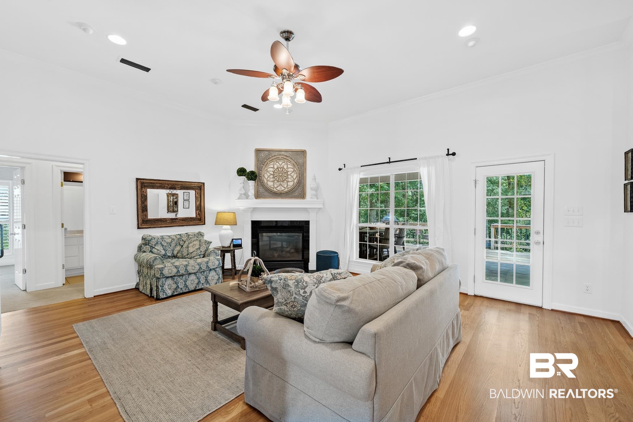 8280 Pine Run Daphne, AL 36527 - Photo 6 of 30 Living Room
