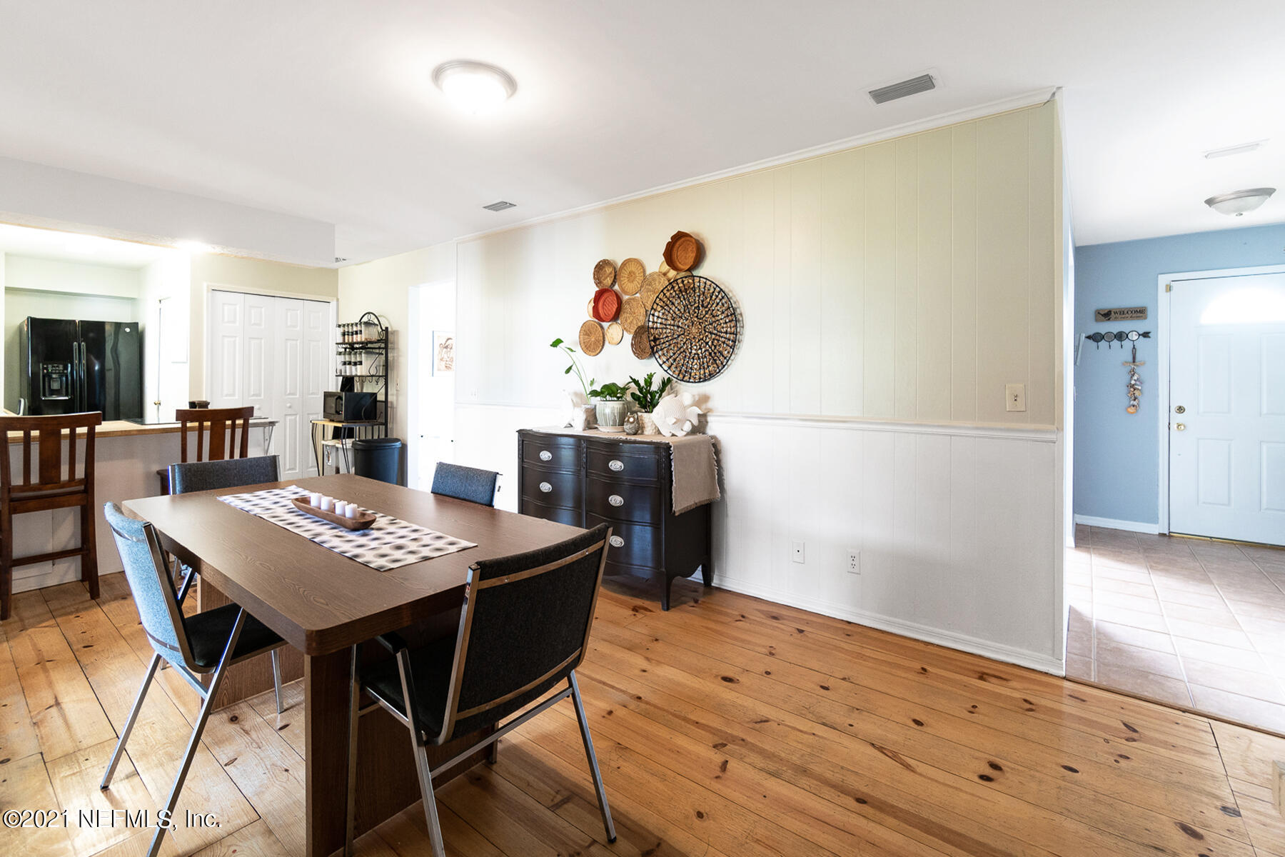8331 Worm Wood Road Jacksonville, FL 32210 - Photo 8 of 21 Dining b