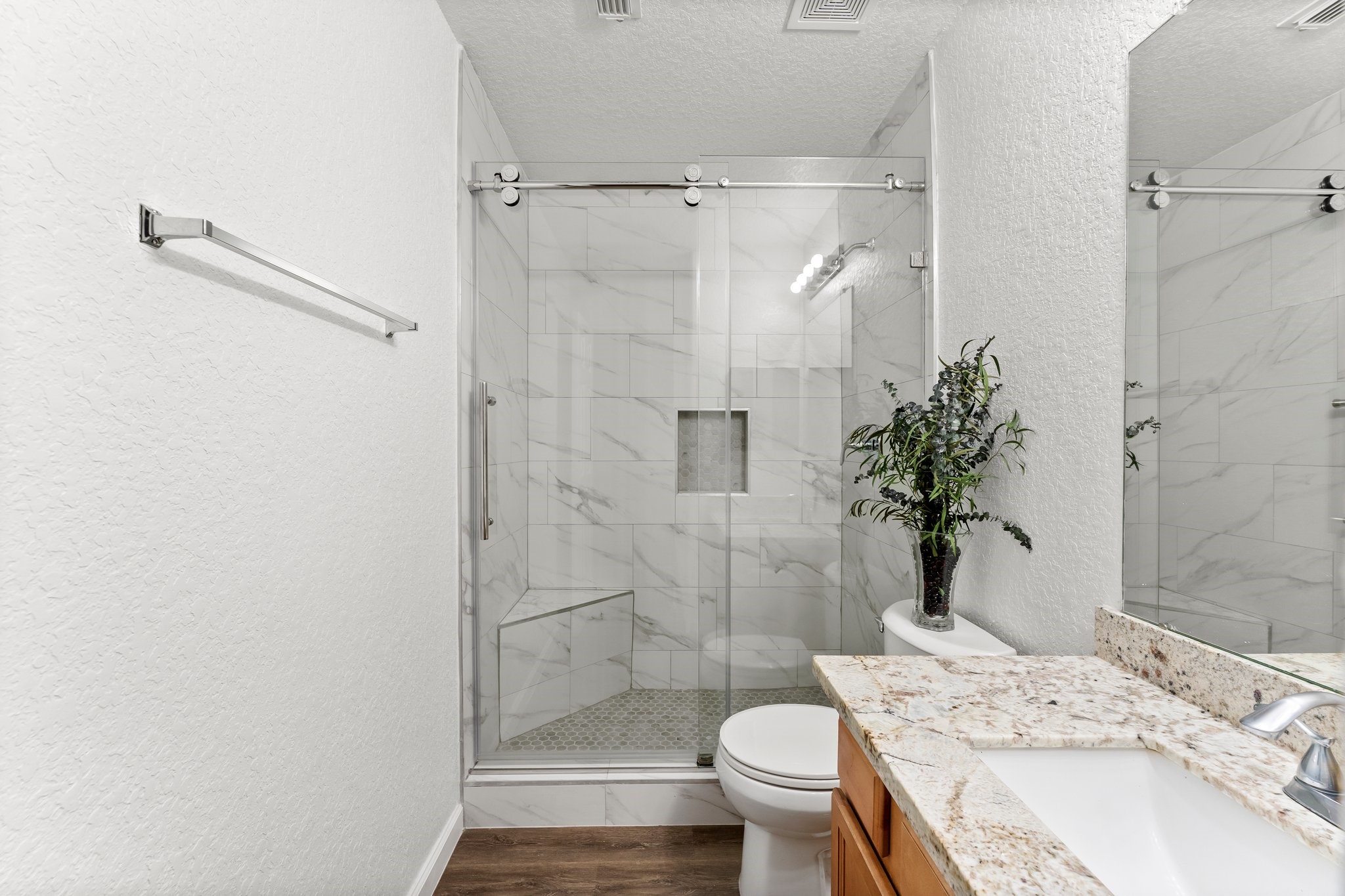 22014 Briarvine Court Spring, TX 77389 - Photo 9 of 43 Gallery Image 9