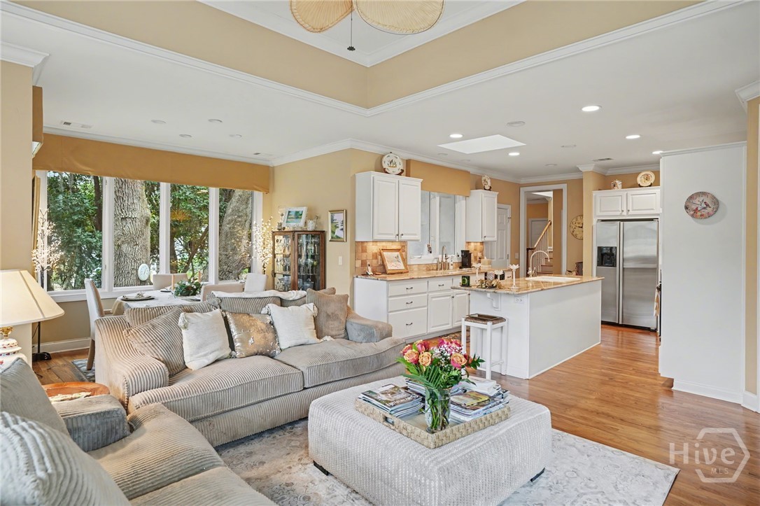 12 Seawatch Drive Savannah, GA 31411 - Photo 10 of 35 Sitting area off Kitchen
