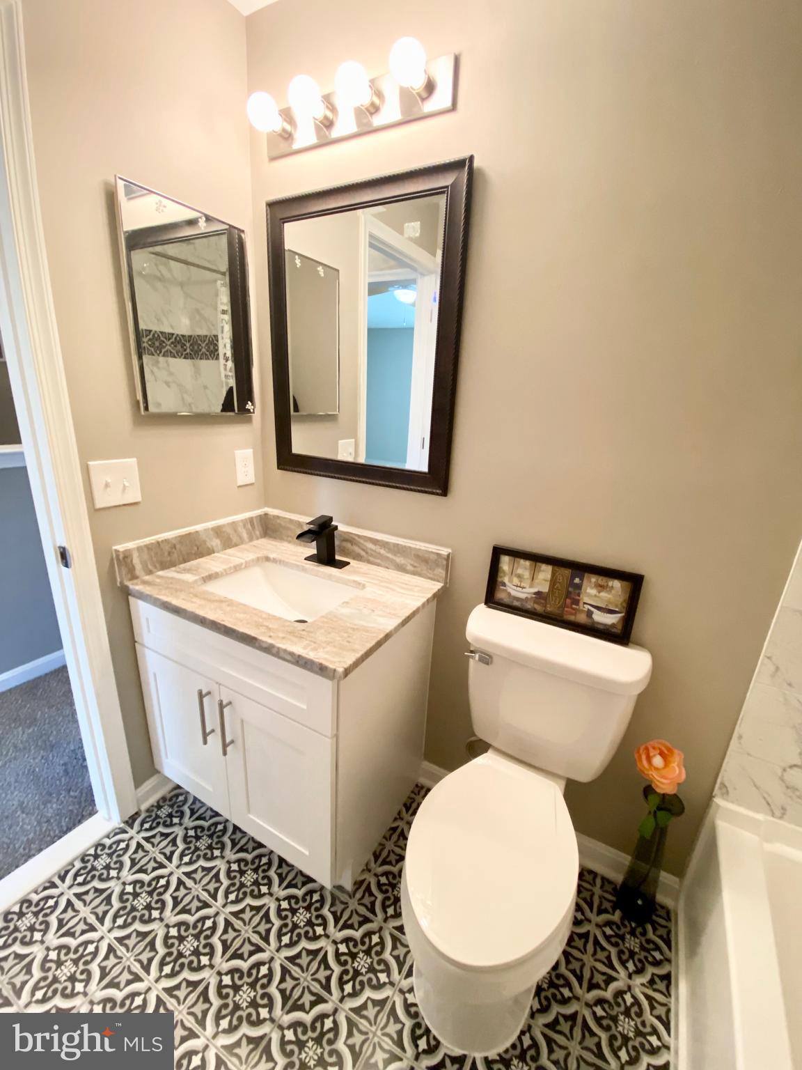 6524 Ridgeborne Drive Rosedale, MD 21237 - Photo 16 of 30 Upper level bath