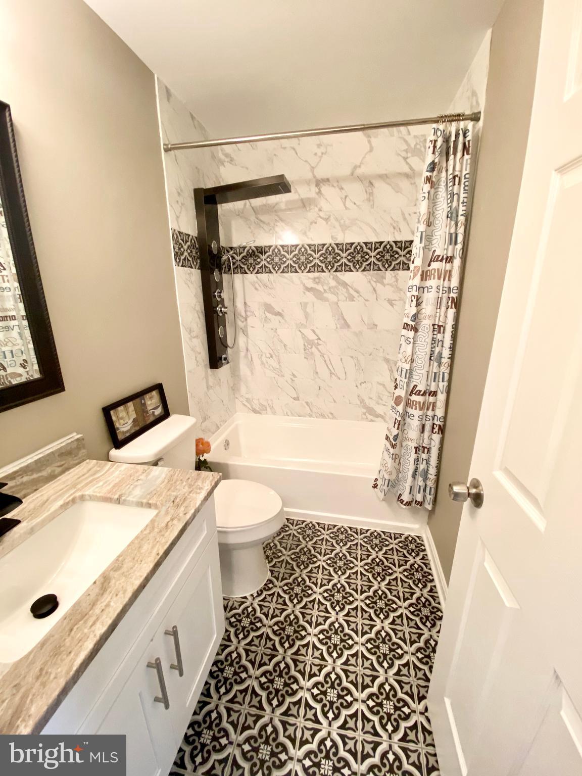 6524 Ridgeborne Drive Rosedale, MD 21237 - Photo 17 of 30 Upper level bath
