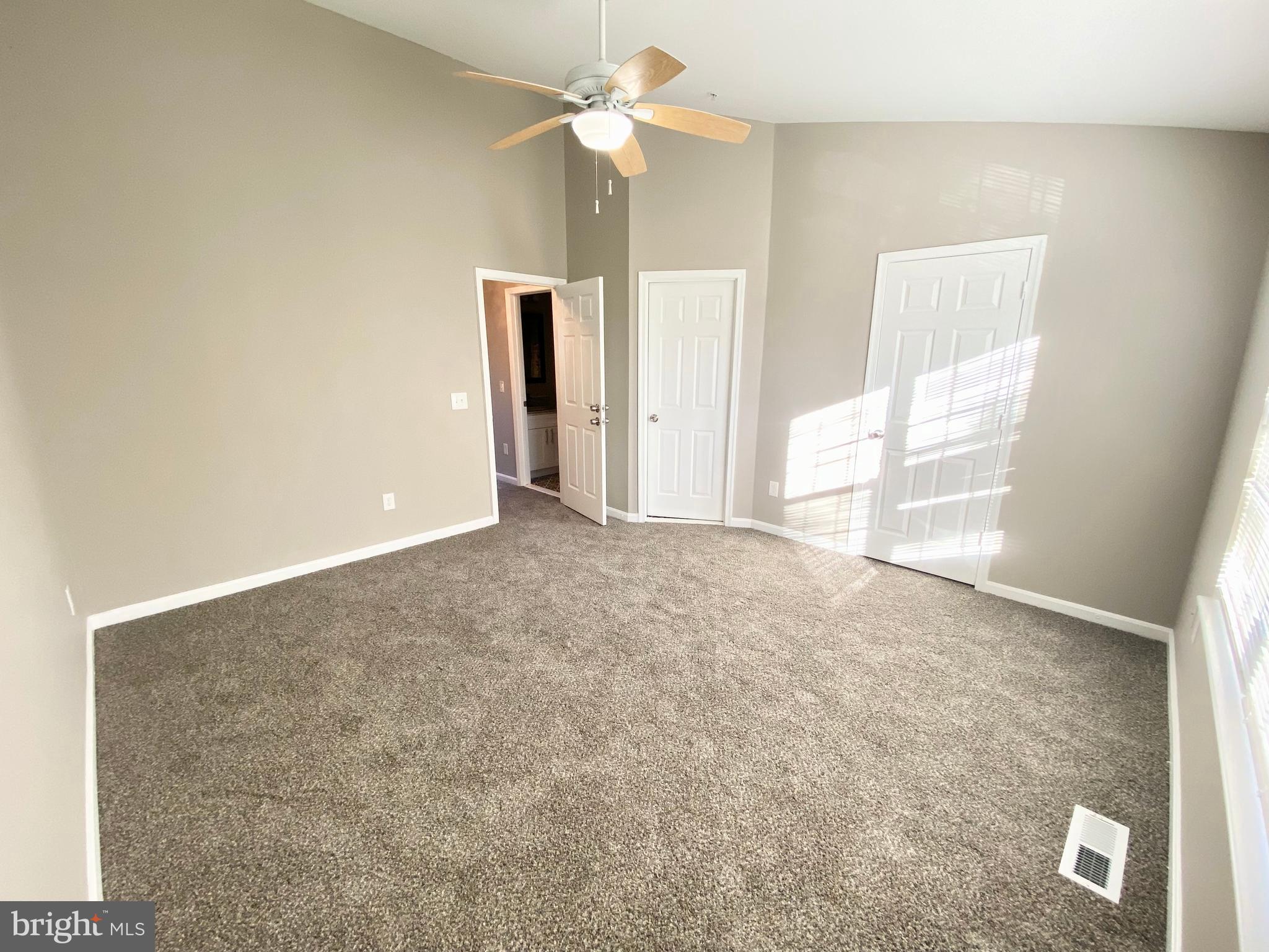 6524 Ridgeborne Drive Rosedale, MD 21237 - Photo 20 of 30 Primary bedroom