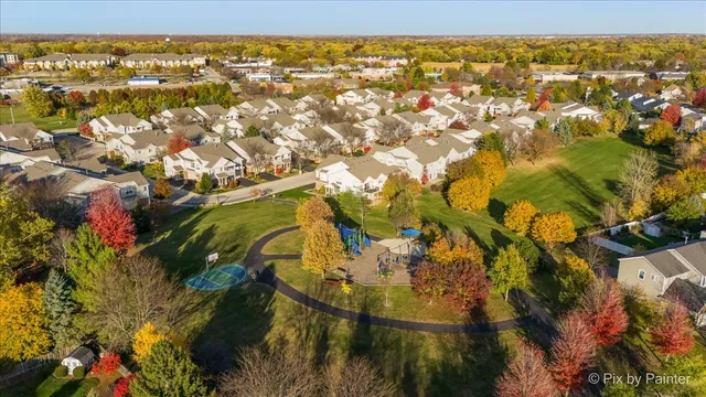 $339,900 | 2232 Vanderbilt Drive, Geneva, IL 60134