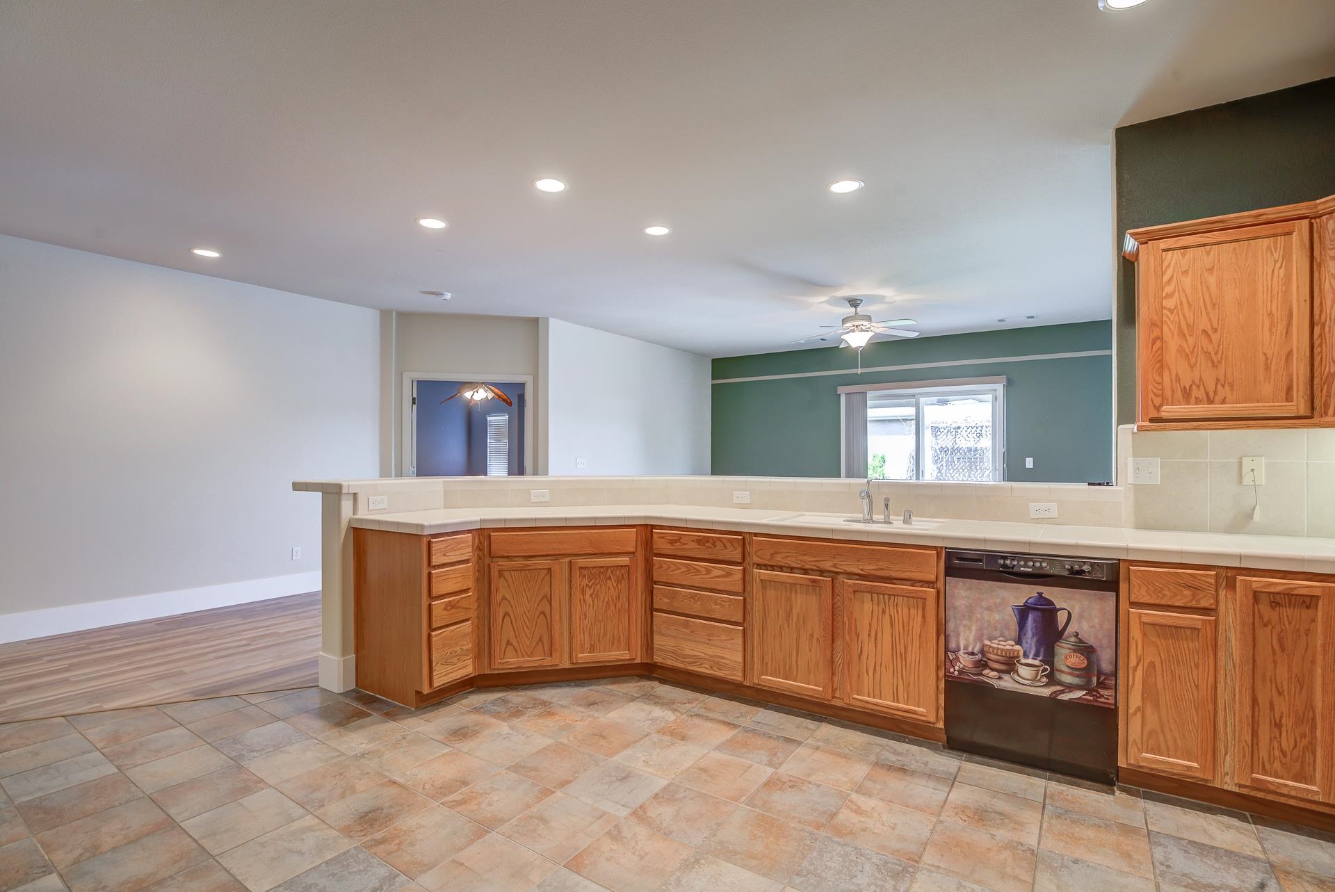 490 Springtime Lane Red Bluff, CA 96080 - Photo 10 of 40