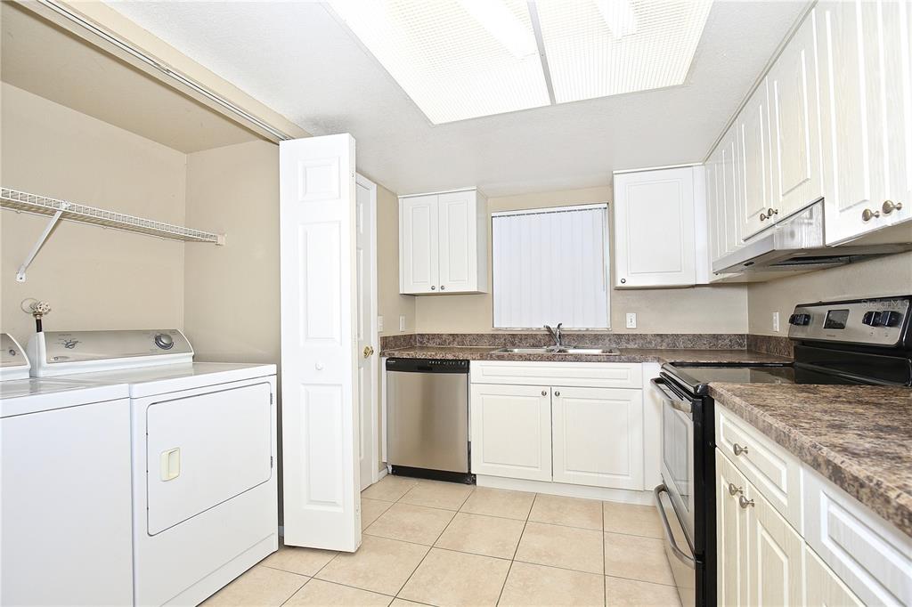 9910 Turf Way, Unit 1 Orlando, FL 32837 - Photo 8 of 17