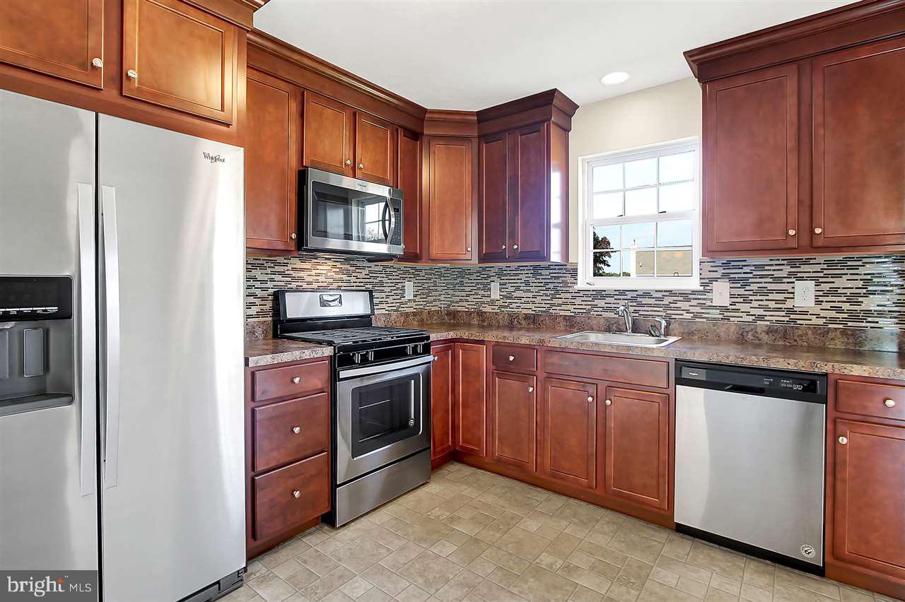 956 Trinity Road Felton, PA 17322 - Photo 6 of 27