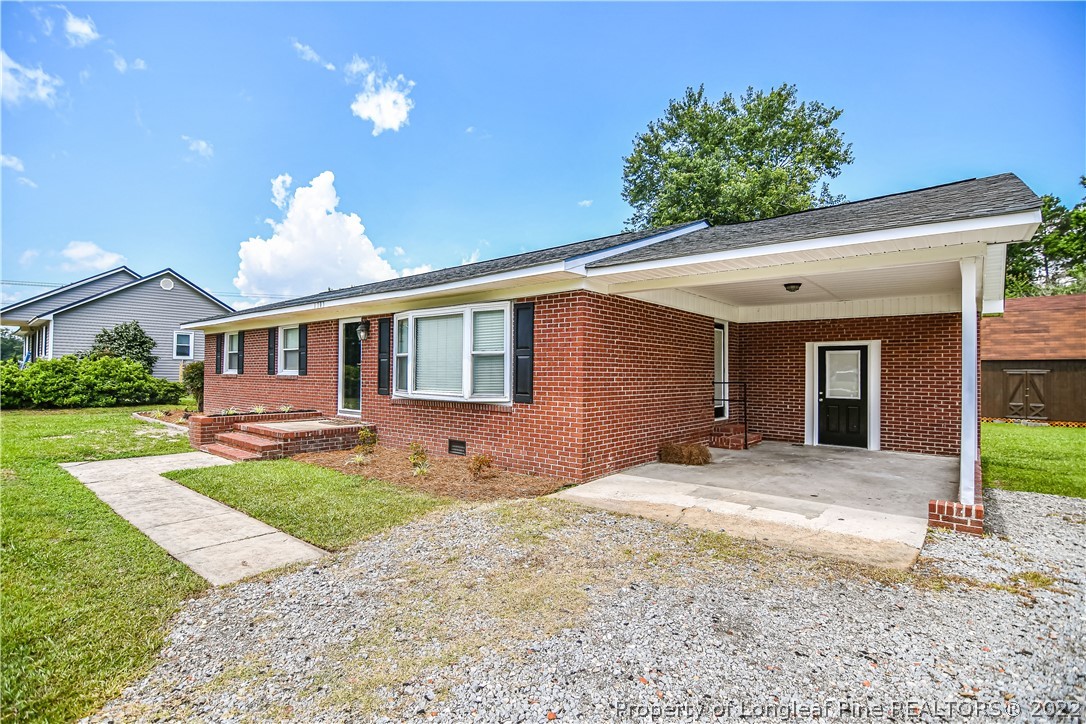1707 Middle Road Eastover, NC 28312 - Photo 1 of 27 Gallery Image 1