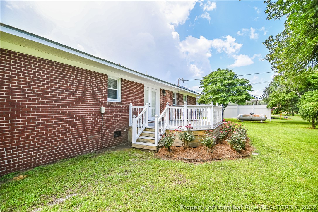 1707 Middle Road Eastover, NC 28312 - Photo 15 of 27 Gallery Image 15