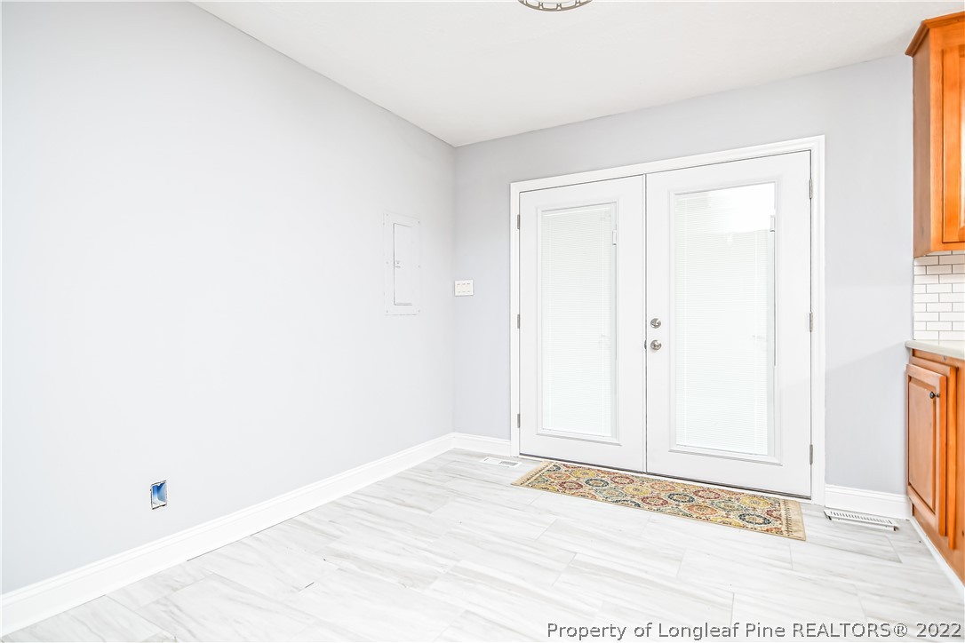 1707 Middle Road Eastover, NC 28312 - Photo 20 of 27 Gallery Image 20