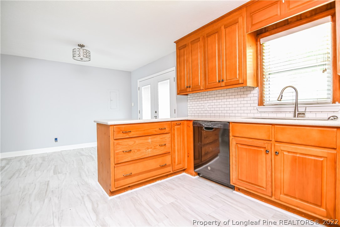 1707 Middle Road Eastover, NC 28312 - Photo 23 of 27 Gallery Image 23