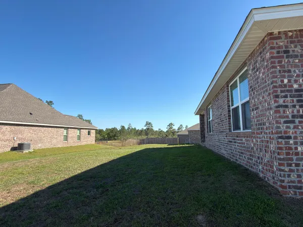$297,500 | 4707 Airmen Drive, Crestview, FL 32539